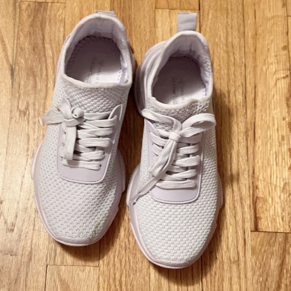 Call it Spring Brand, bed foam/sustainable vegan, used size 8.
